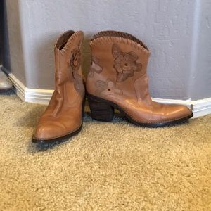 MIA Flower Power Cowgirl Boots